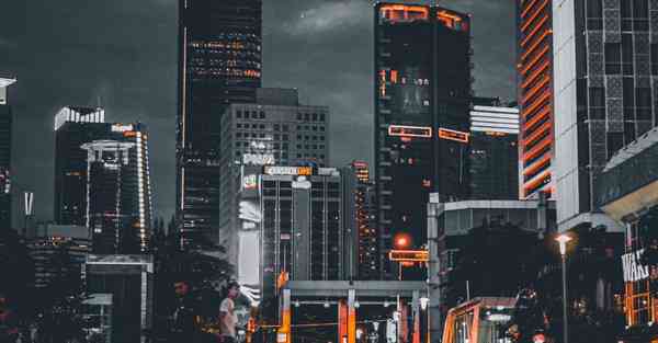 免　费　V　P　N